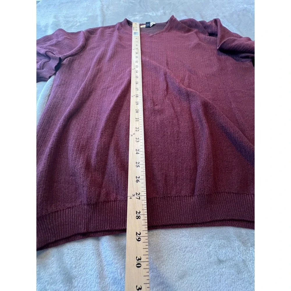 Tommy Bahama Sweater Mens XL Burgundy Excellent V-Neck Rayon Blend Pullover